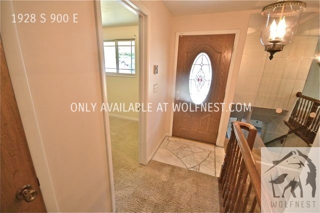 Building Photo - No Security Deposit Option! Beautiful 4 Be...