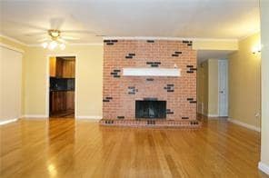 Building Photo - 2912 Charter Oak Dr