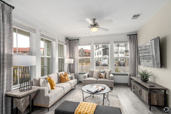 Interior Photo - The Addison Eighty50