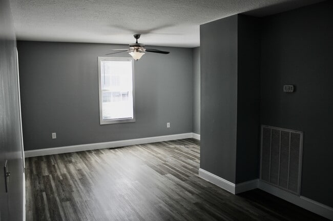 Living Room - 308 Chestnut Alley
