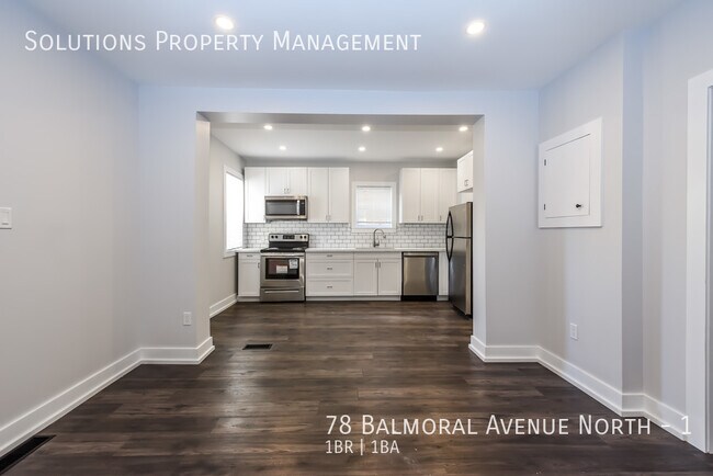 Photo du bâtiment - **Stunning One Bedroom Main Floor Unit**