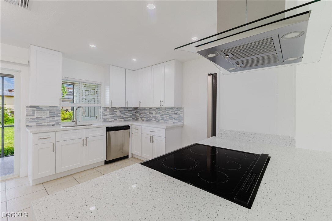 Foto principal - 1917 Cape Coral Pkwy W