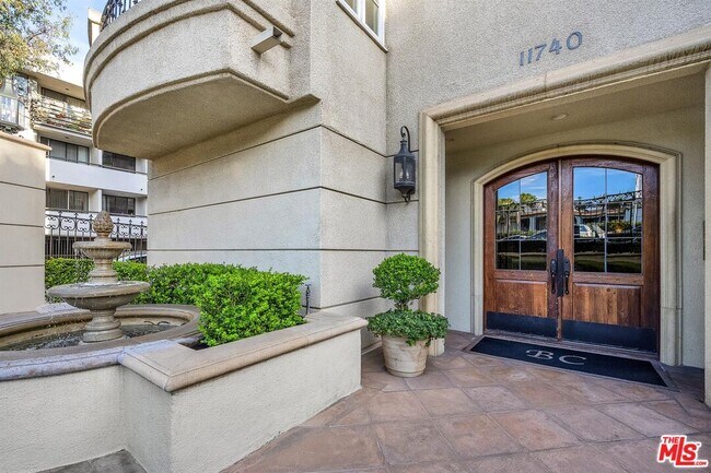 Foto del edificio - 11740 Sunset Blvd