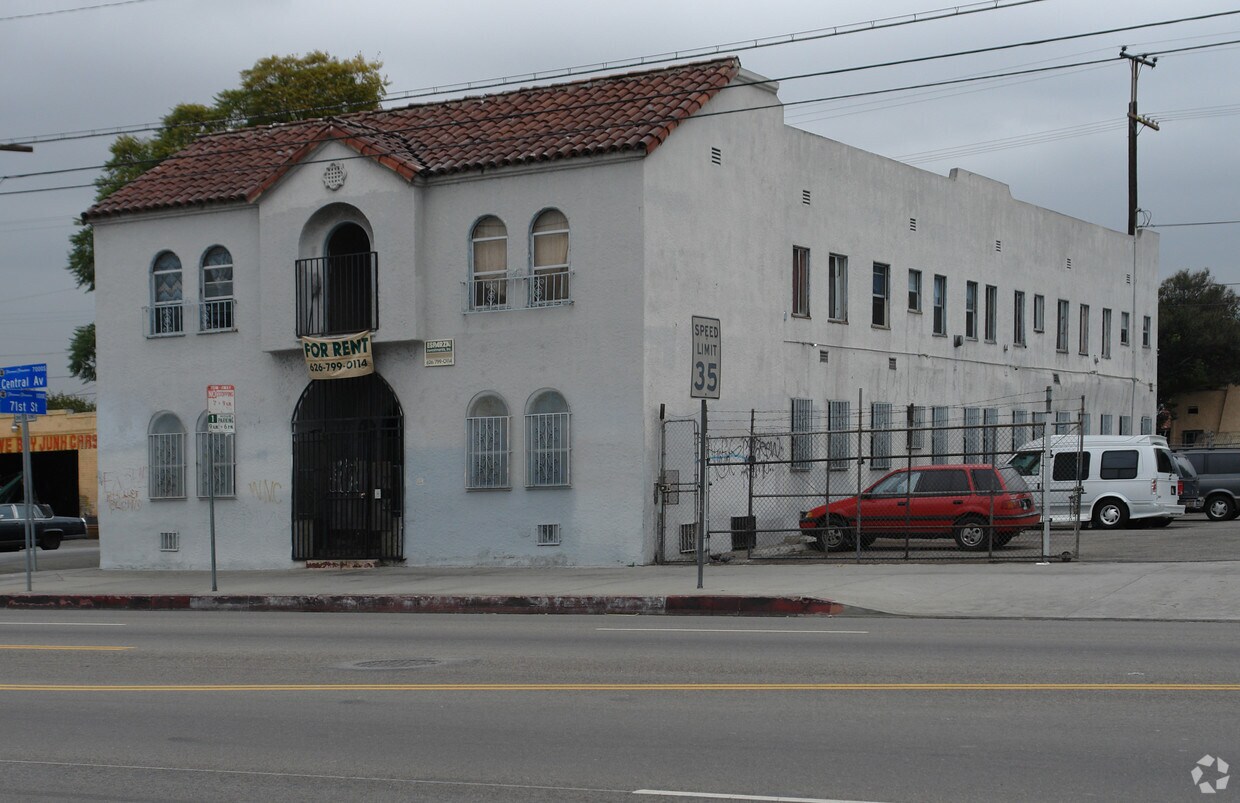 Primary Photo - 7100 S Central Ave