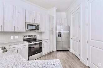 Building Photo - 3030 Greenbusch Rd