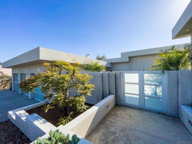 Building Photo - 7225 Encelia Dr