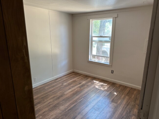 Building Photo - 63 Live Oak Knolls