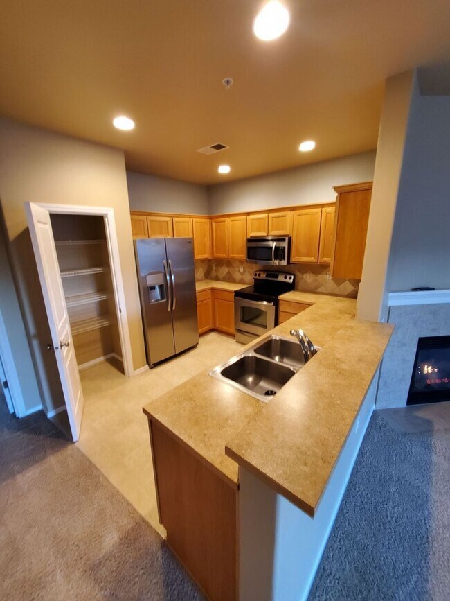 Foto del edificio - 5991 Blue River Dr SE