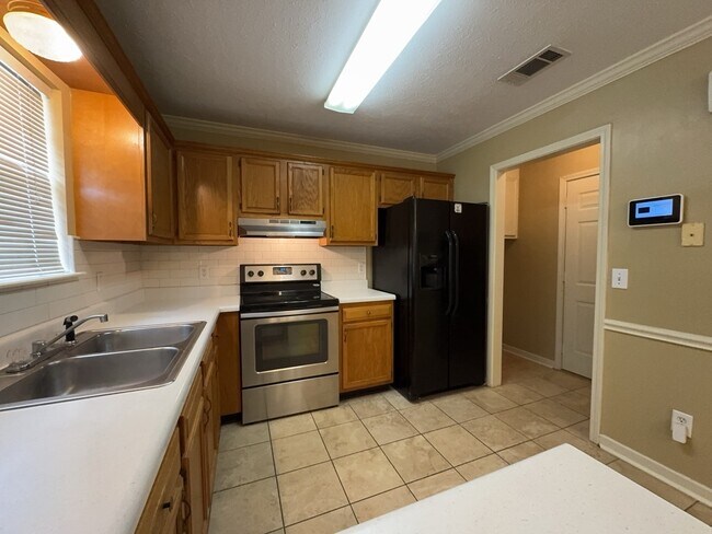 Foto del edificio - 1905 Christine Dr