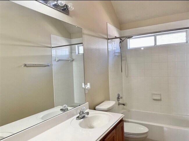 Foto del edificio - 6122 Sandy Valley Dr