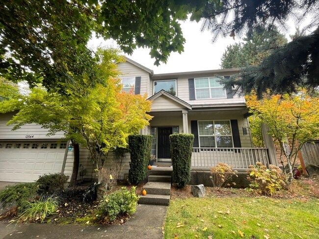 Foto del edificio - Spacious 3 Bedroom 2.5 Bath + Den & Bonus ...