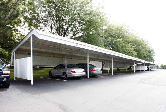 Carport - Windsor Place Apartments