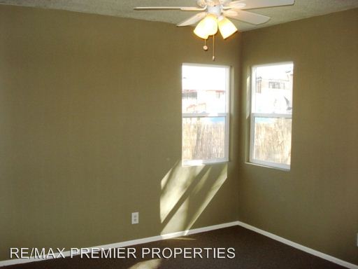 Building Photo - 410 Margrave Dr