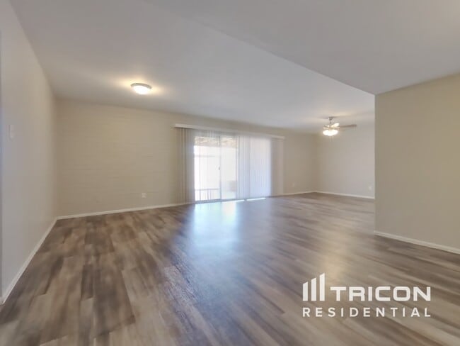 Foto del edificio - 6006 W Medlock Dr
