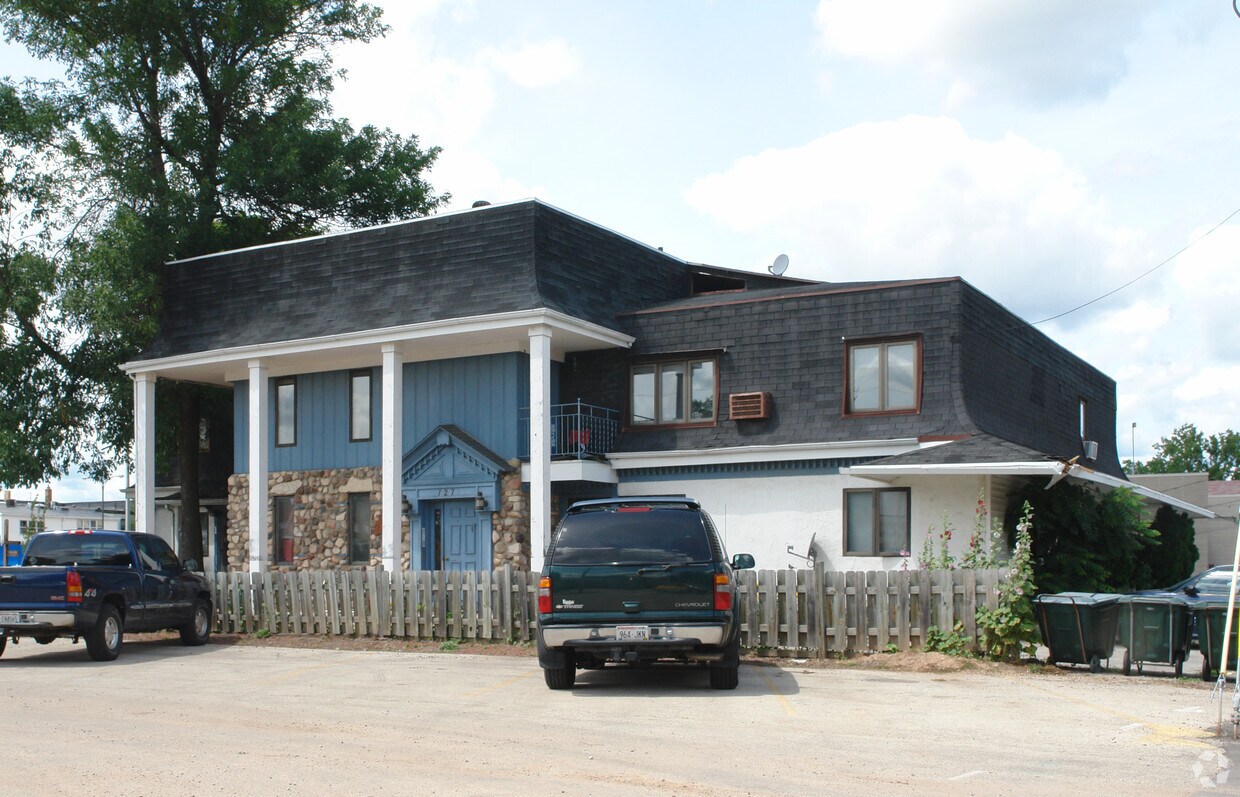 127 S Wisconsin St, De Pere, WI 54115 Apartments in De Pere, WI