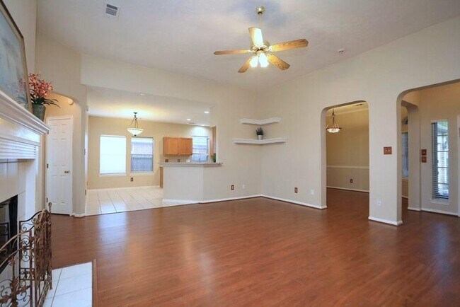 Foto del edificio - 834 Featherbrook Ct