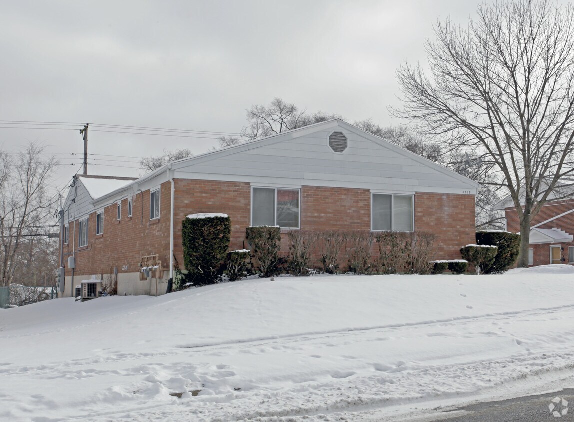 Building Photo - 4318 Fair Oaks Rd