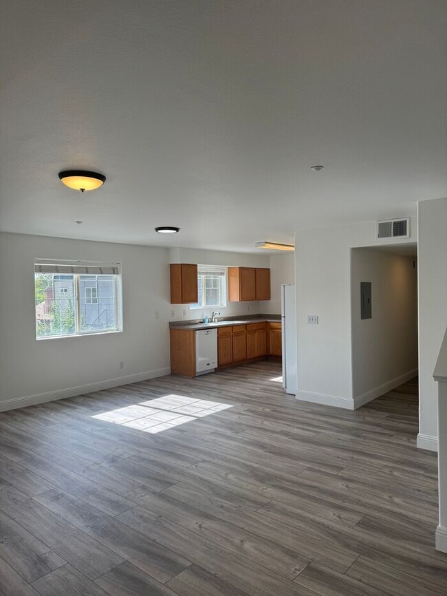 Building Photo - Stylish & Modern Downtown Reno Rental