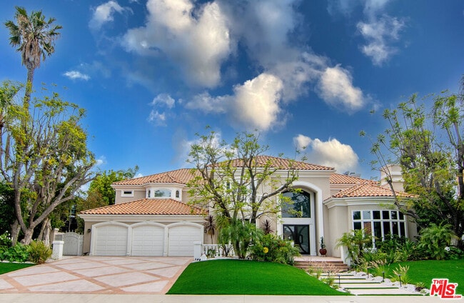 Building Photo - 25522 Colette Way