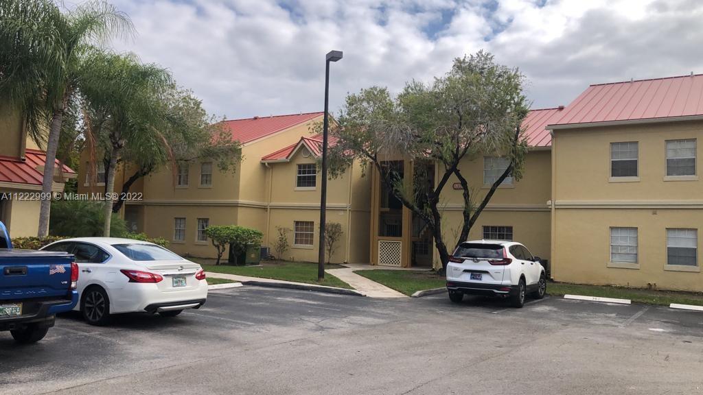 Foto principal - 18344 NW 68th Ave