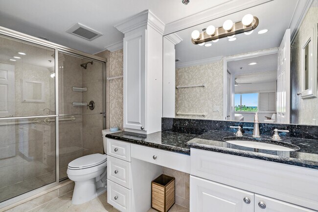 Foto del edificio - 275 Palm Ave