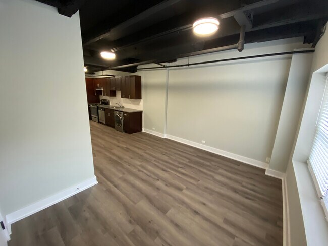Building Photo - 485 Roger Williams Ave
