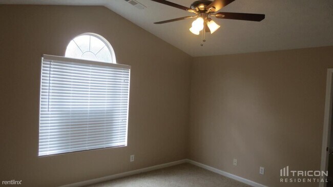 Building Photo - 7447 Edenberry Way