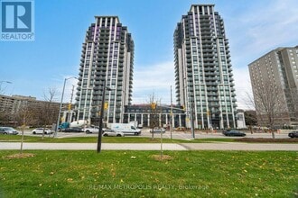 Building Photo - 202 Burnhamthorpe Rd E
