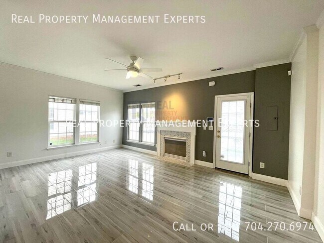 Foto del edificio - 4976 Prosperity Ridge Rd