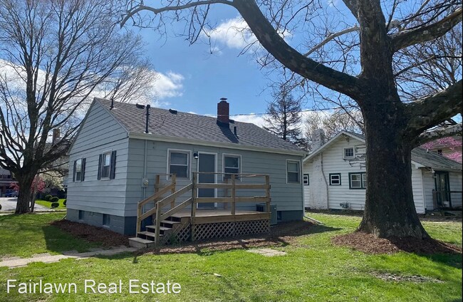 Building Photo - 2 br, 1 bath House - 907 N Prospect Ave