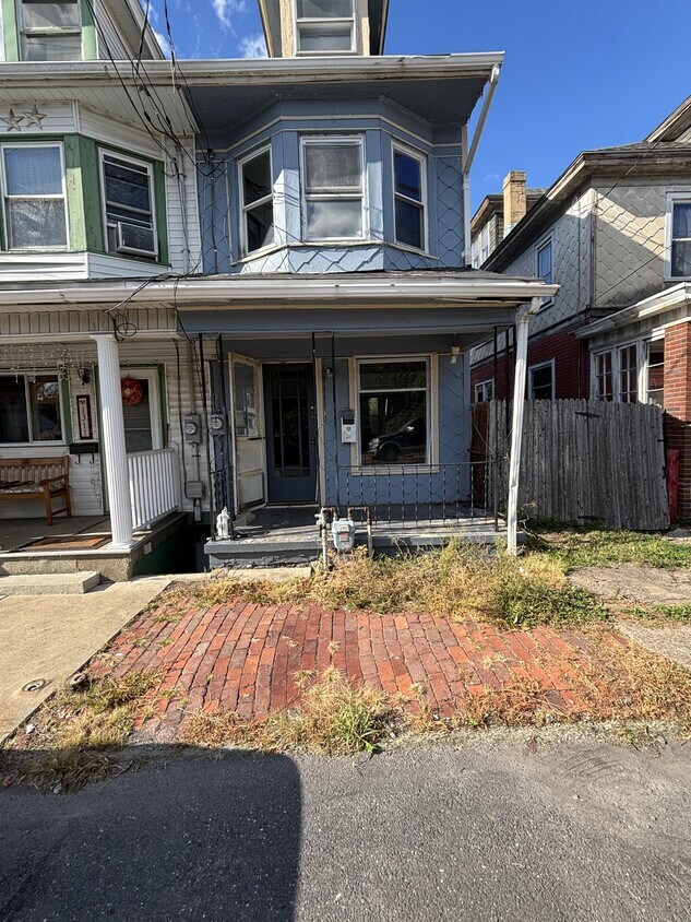 Foto principal - 1309 W Spruce St