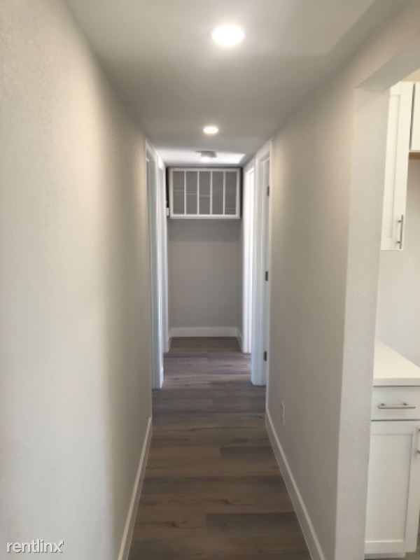 Building Photo - 3 br, 1 bath House - 2500 Taylor Ave