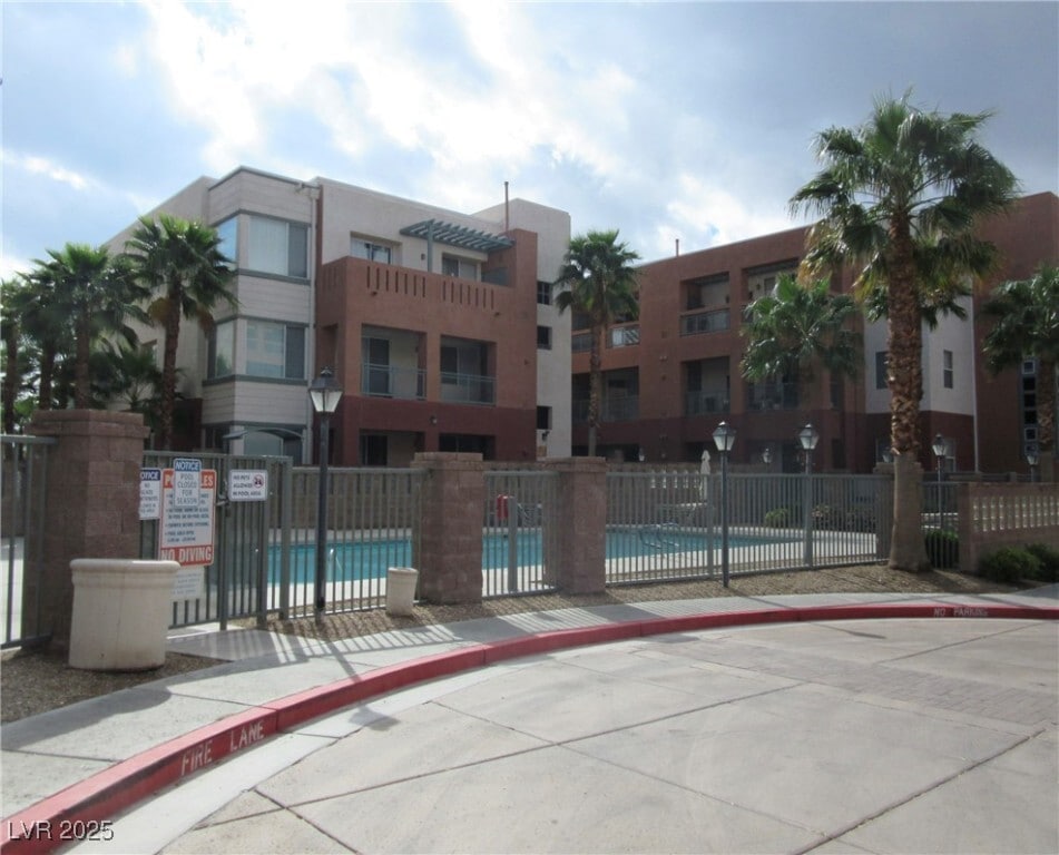 Foto principal - 71 E Agate Ave