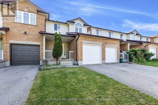 Building Photo - 752 Paris Blvd