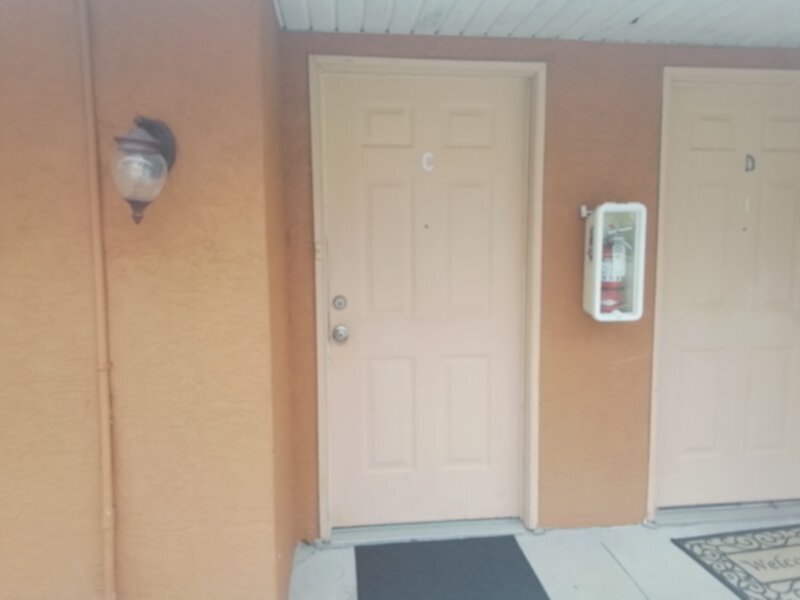 Primary Photo - 1 Bedroom 1 Bath Convenient SW Cape Location!