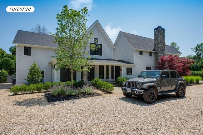 Foto del edificio - 111 Montauk Hwy