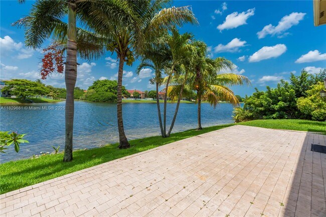 Foto del edificio - 16217 NW 20th St