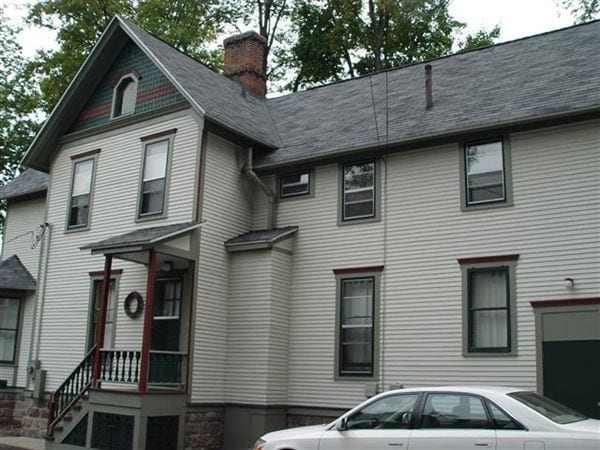 Building Photo - 1026 W Kalamazoo Ave