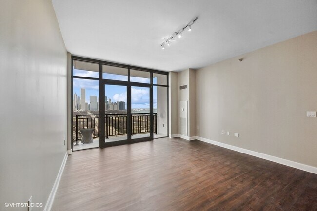 Foto del edificio - 233 E 13th St