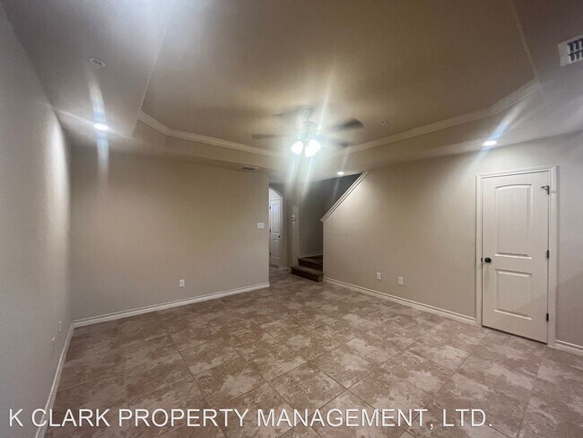 Building Photo - 3 br, 2.5 bath House - 6306 LUGLIO LANE #102