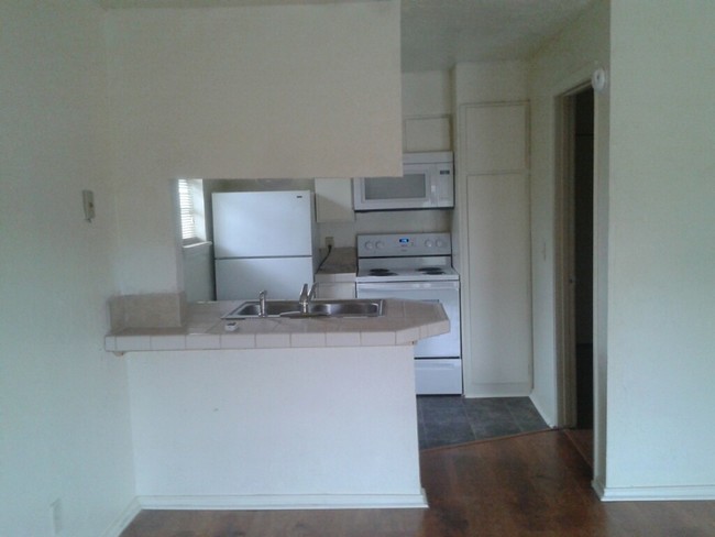 Foto del edificio - 908 SW 6th St
