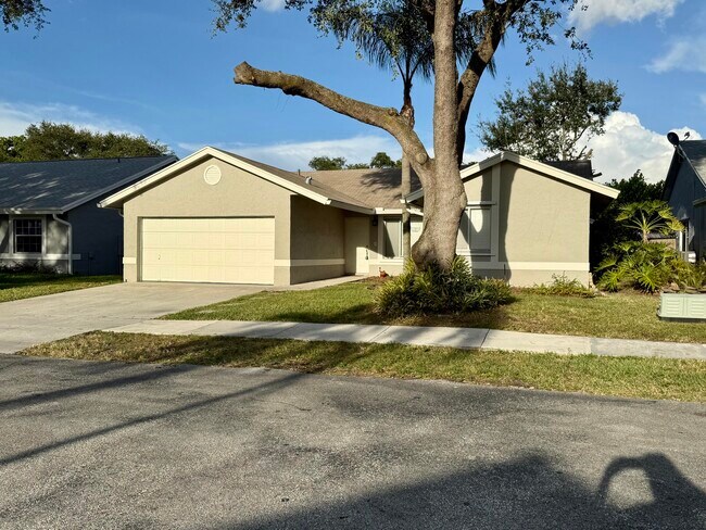 Foto del edificio - 5810 NW 37th Ave