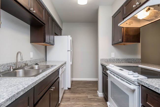 Elements @ 901 Apartments - 901 Harold St Kingsburg, Ca 