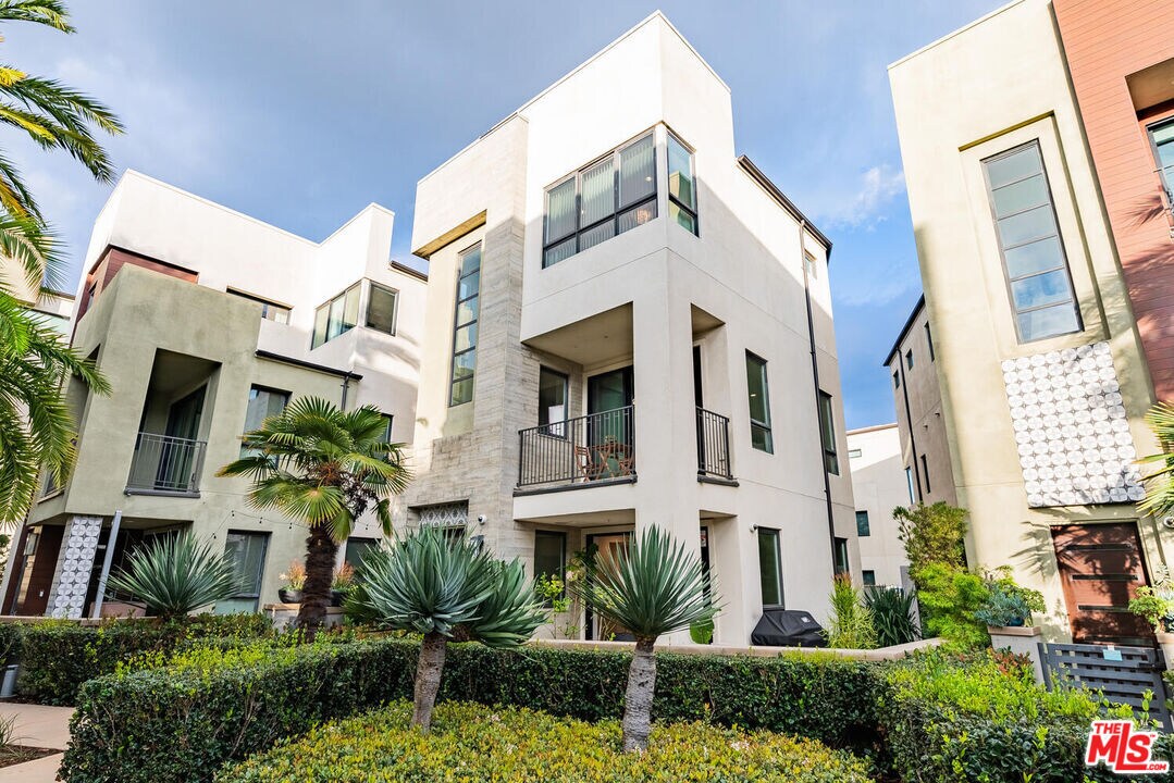 Foto principal - 5929 Coral Pl