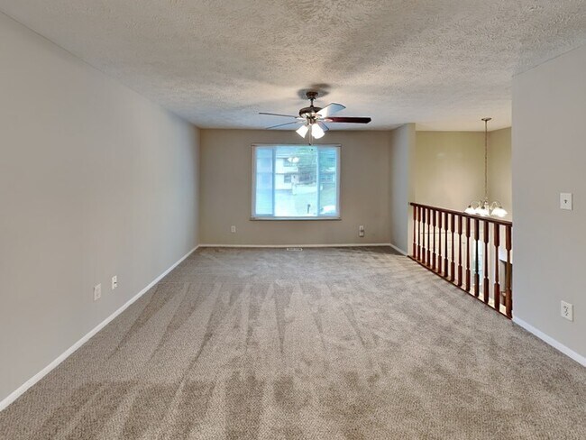 Foto del edificio - 4784 White Oak Trail