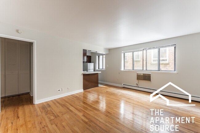 Foto del edificio - 5909 N Kenmore Ave