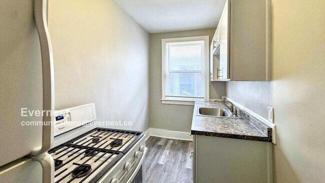 Foto del edificio - 3759 Atkinson St