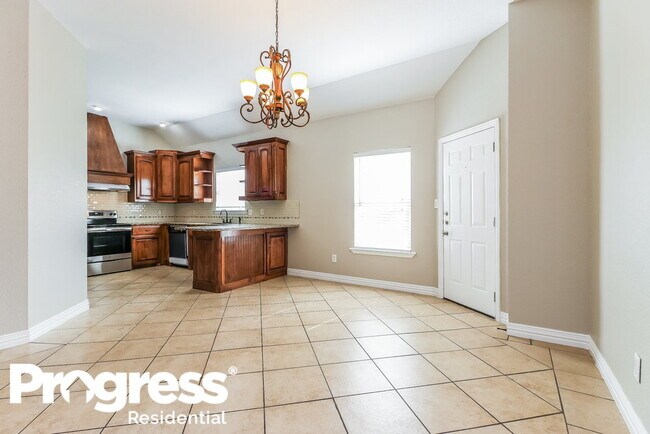 Foto del edificio - 8145 Tanner Ave