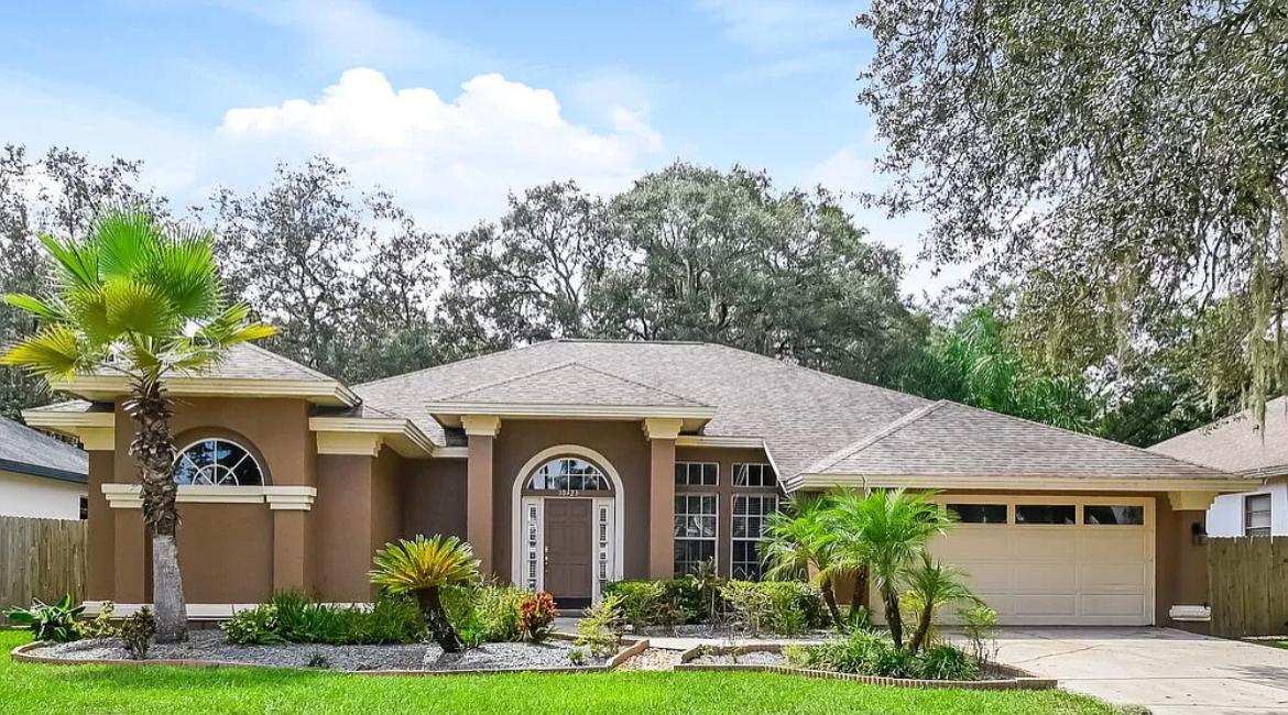 Foto principal - 10423 Nightengale Dr