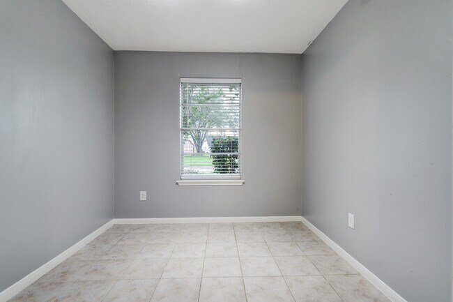 Foto del edificio - 12346 Huntington Venture Dr